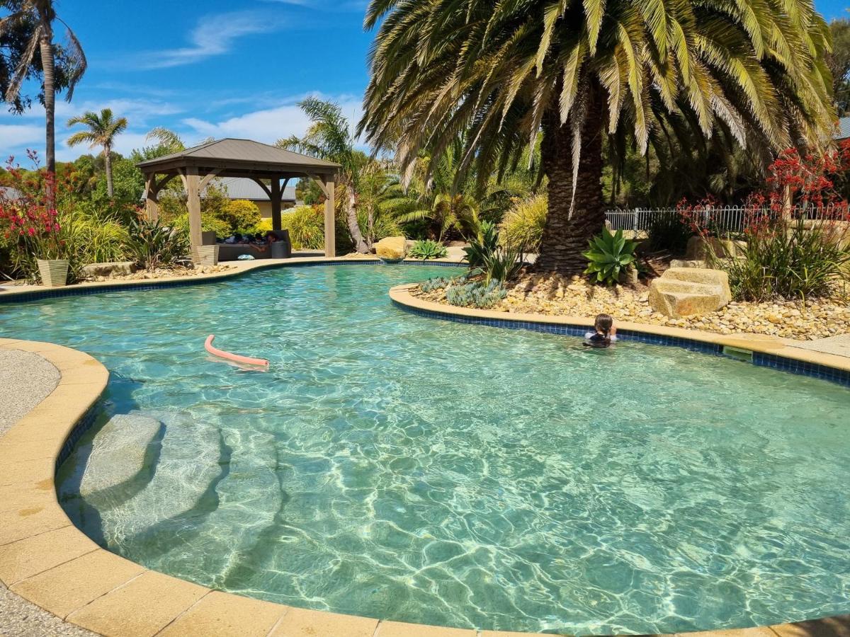 Island Cove Villas Cowes Buitenkant foto