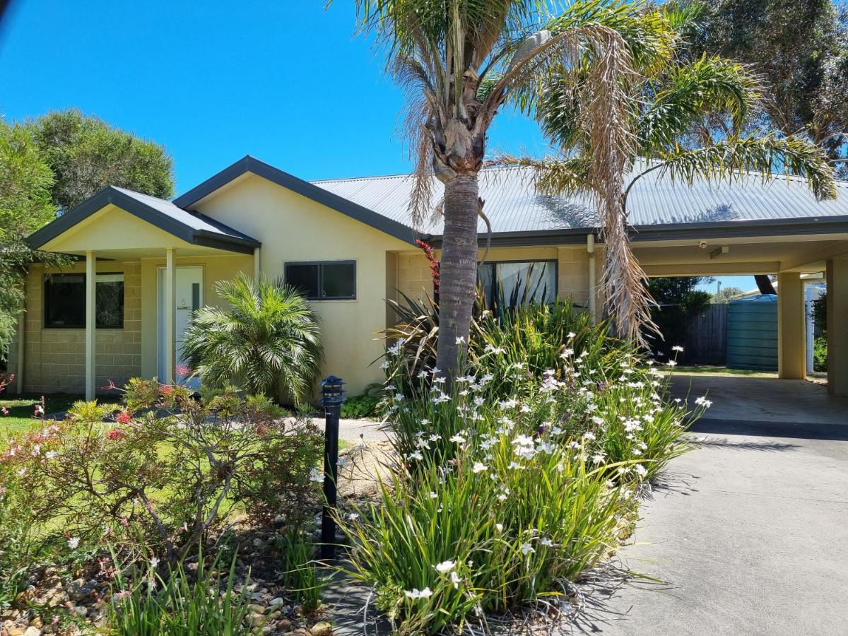 Island Cove Villas Cowes Buitenkant foto