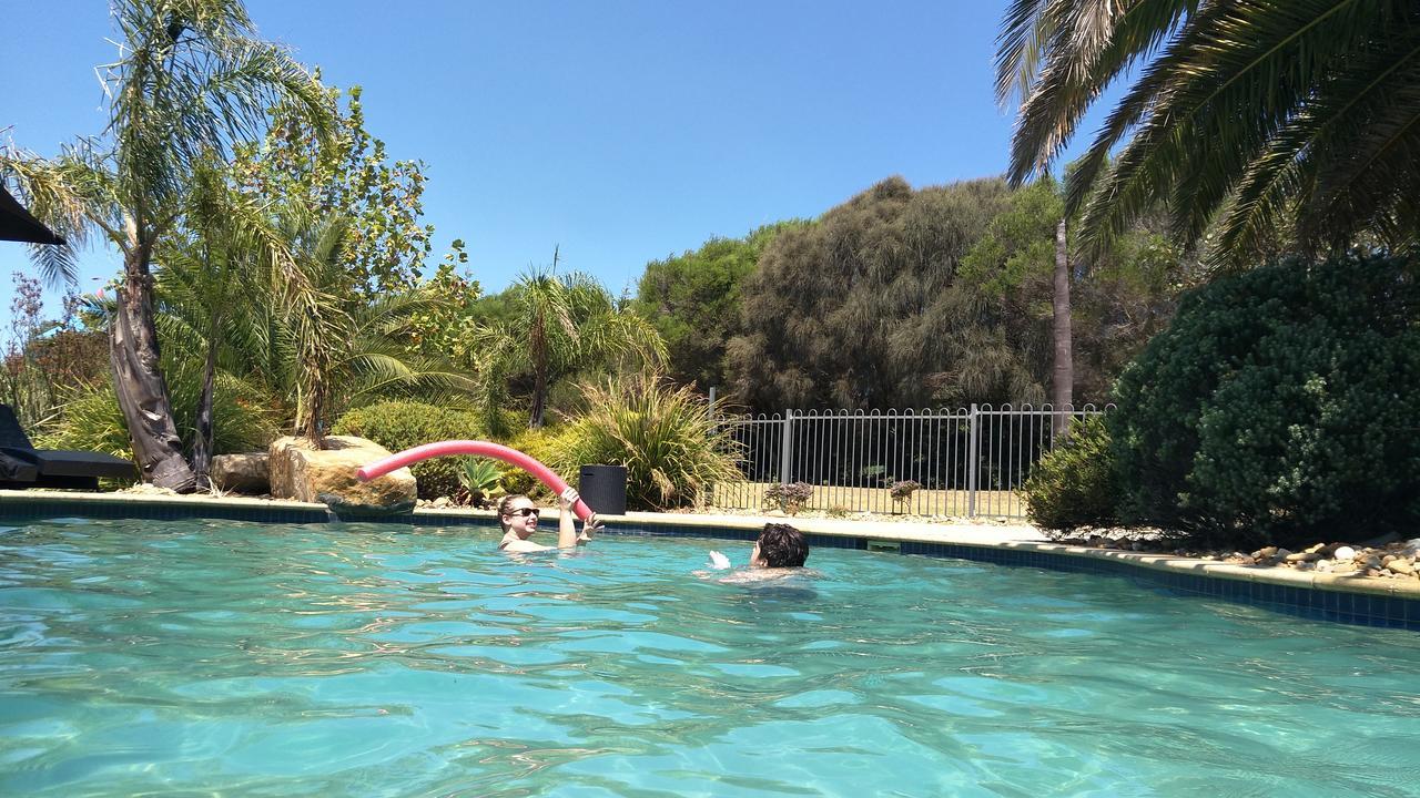 Island Cove Villas Cowes Buitenkant foto