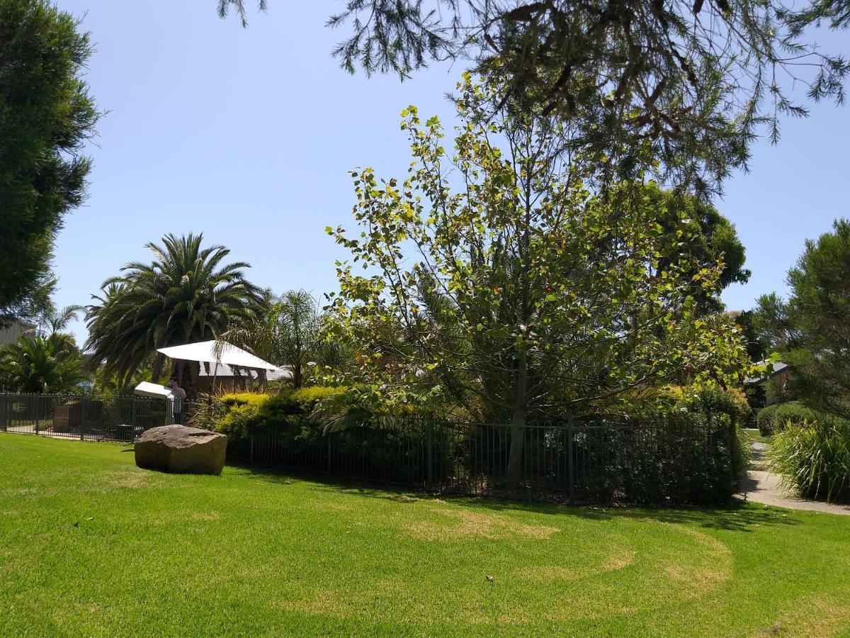 Island Cove Villas Cowes Buitenkant foto